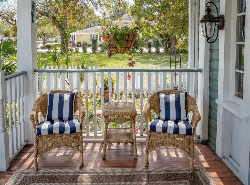 304 15th Street West Bradenton, FL 34205 - Photo 9 of 75