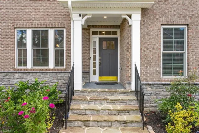 $634,500 | 8867 Bakersfield Drive, Kernersville, NC 27284