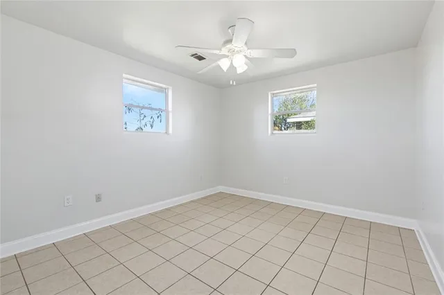 $229,900 | 3208-10 Pakenham Drive, Chalmette, LA 70043