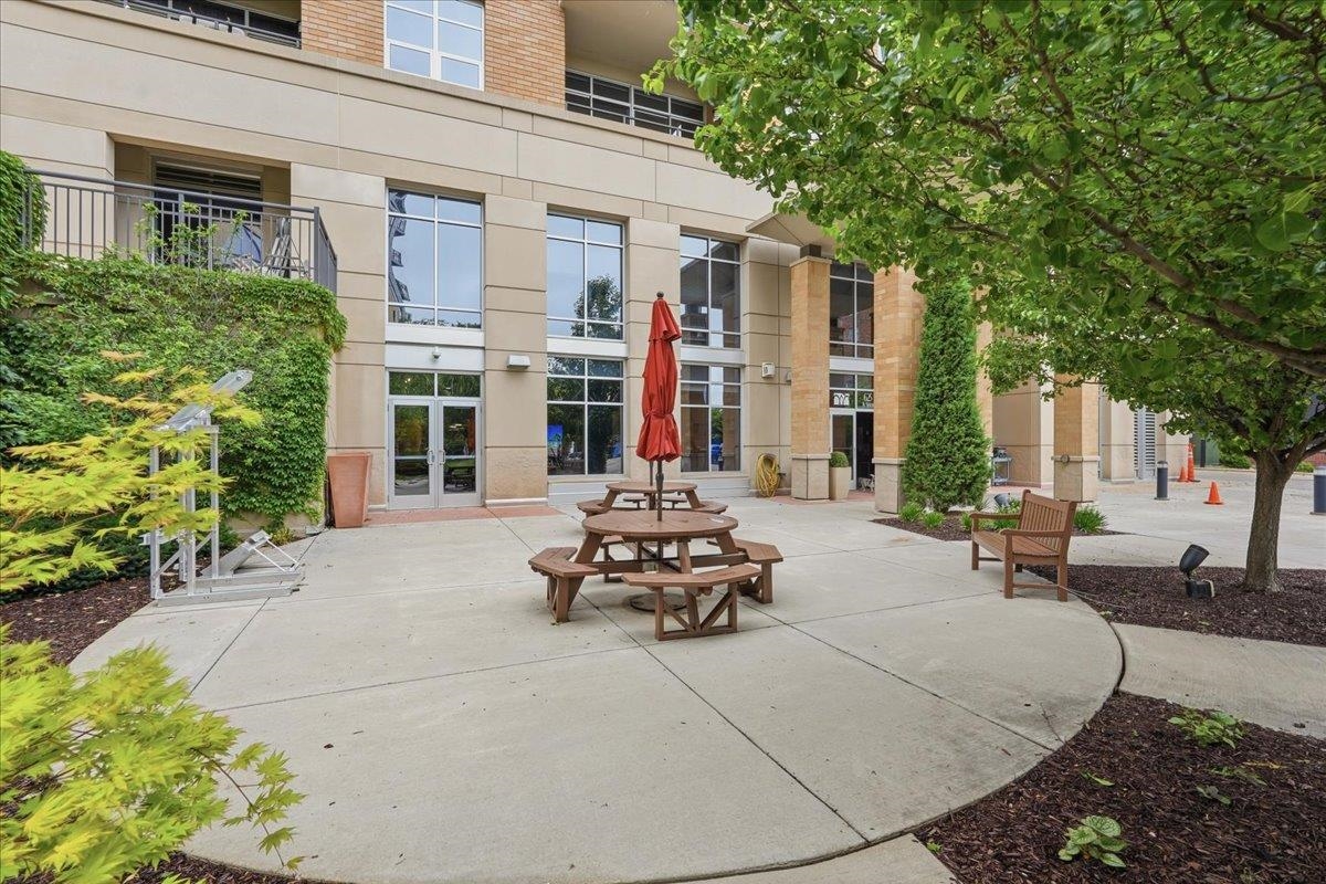 625 North Segoe Road, Unit 1100 Madison, WI 53705 - Photo 54 of 60