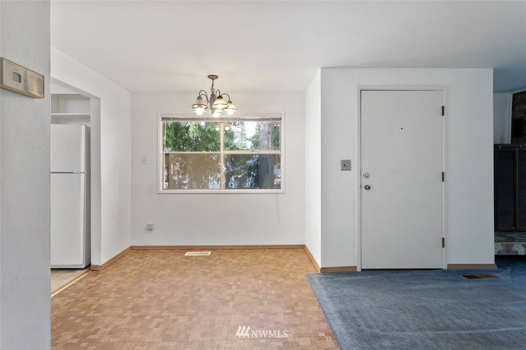 7407 Gatewood Road Southwest Seattle, WA 98136 - Photo 8 of 15 Gallery Image 8