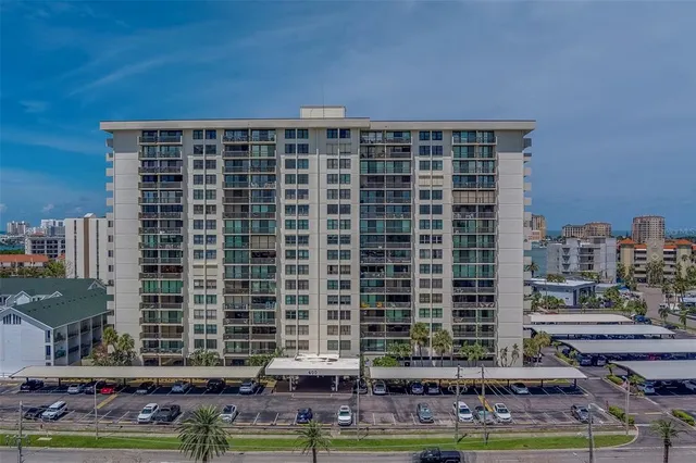 $2,750 | 400 Island Way, Unit 104, Clearwater Beach, FL 33767