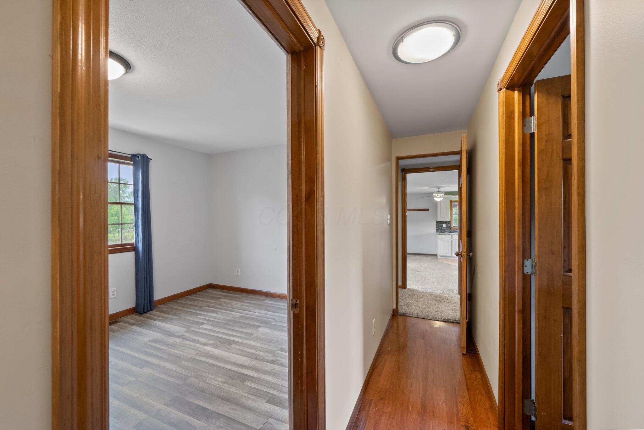 5373 Summit Road Southwest Pataskala, OH 43062 - Photo 43 of 89 Hallway/ BD 2