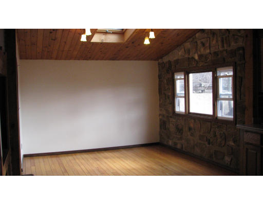 96 Mack Road Fitchburg, MA 01420 - Photo 18 of 23 Gallery Image 18