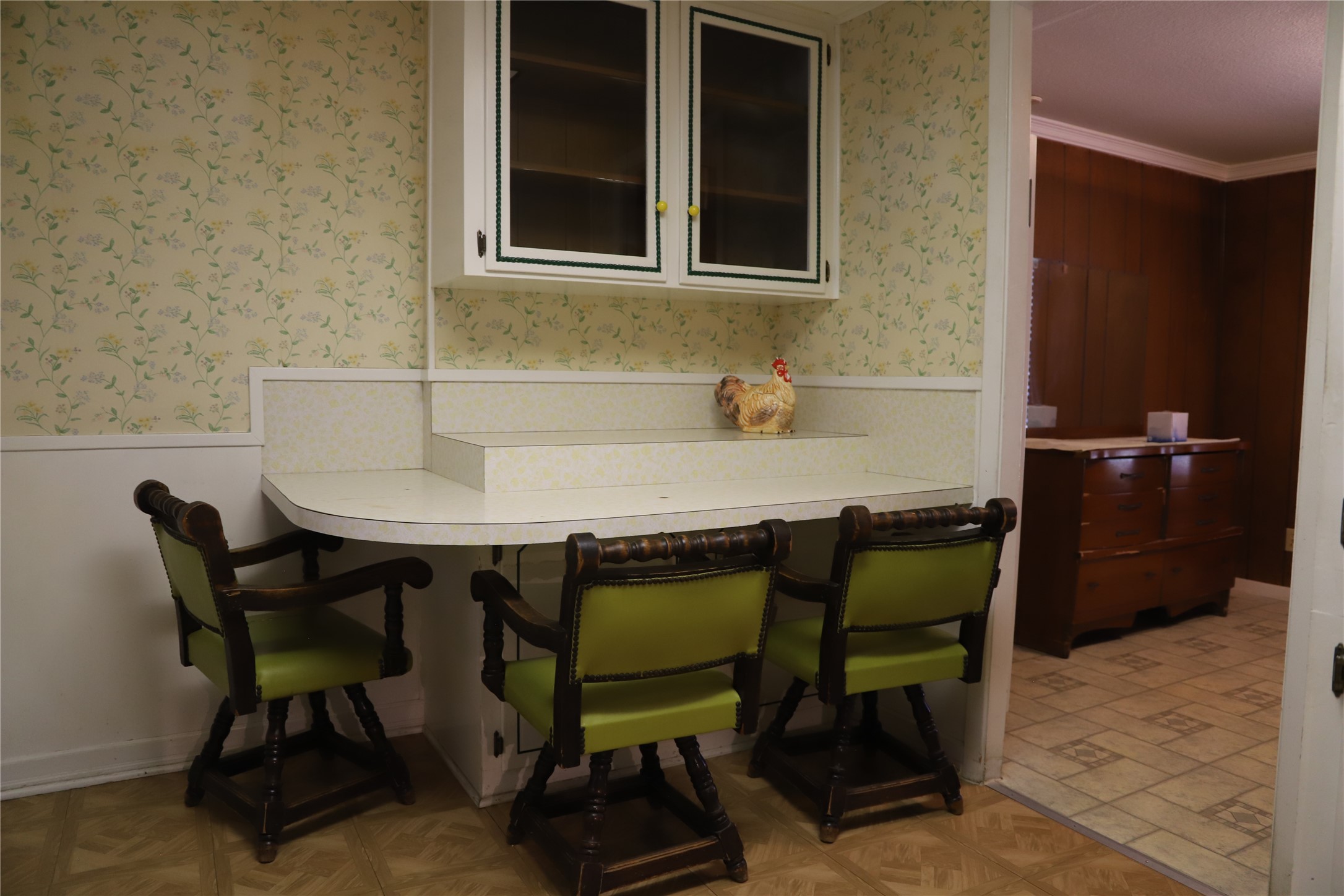 6106 Felix Avenue Austin, TX 78741 - Photo 16 of 20 a view of a dinning table and chairs in the patio