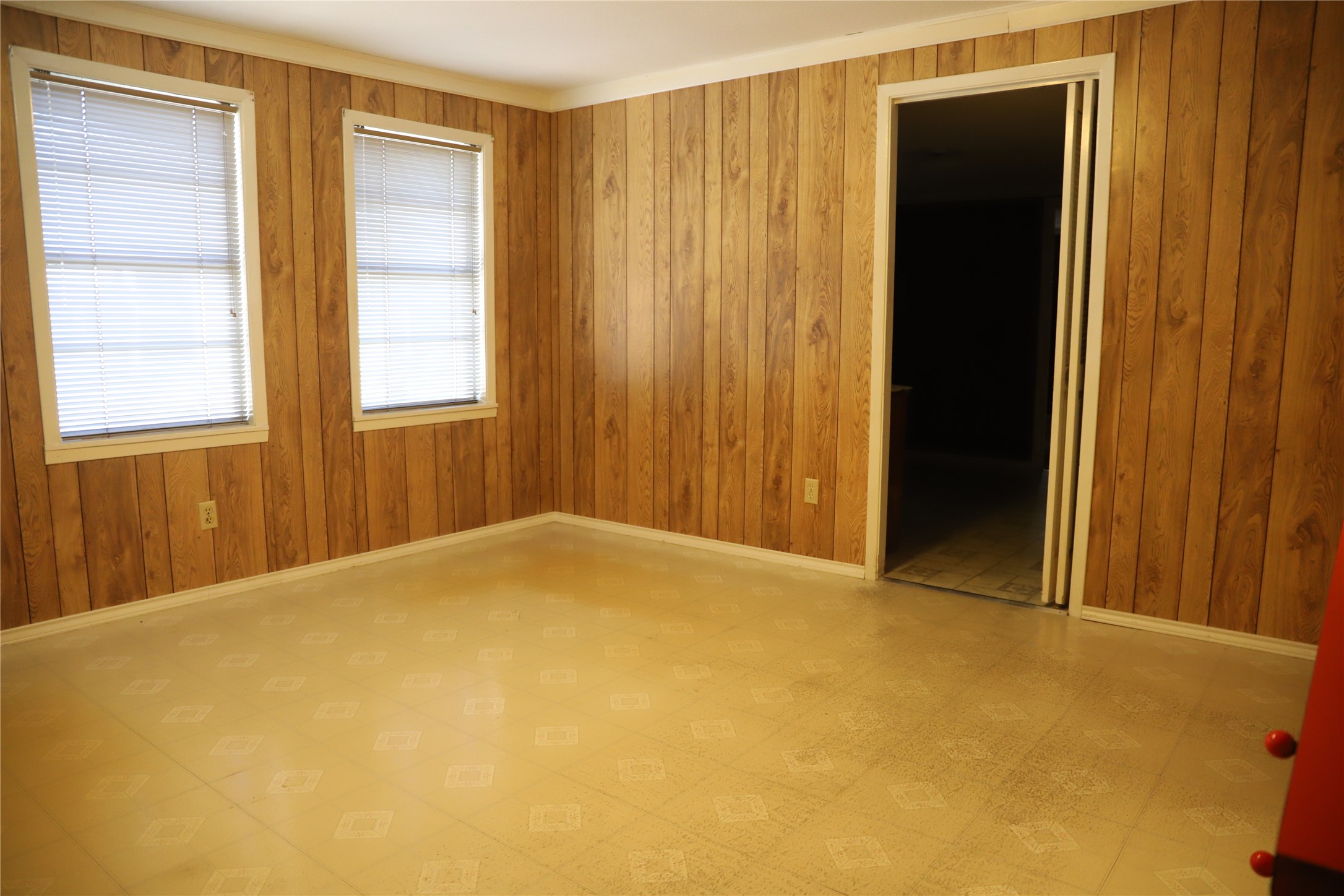 6106 Felix Avenue Austin, TX 78741 - Photo 6 of 20