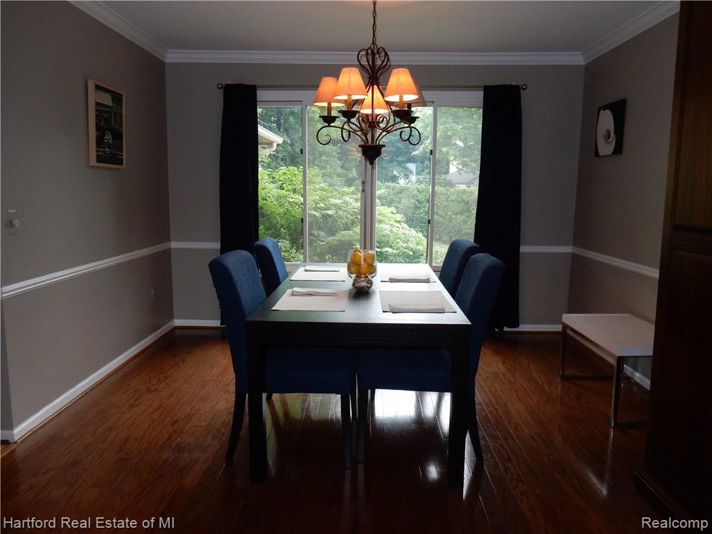 36768 Chesapeake Road Farmington Hills, MI 48335 - Photo 18 of 49