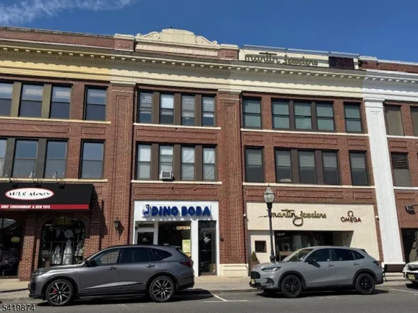 $2,500 | 16 North Avenue, Garwood, NJ 07027