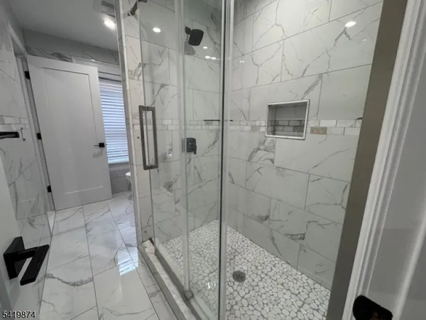 $2,500 | 16 North Avenue, Garwood, NJ 07027