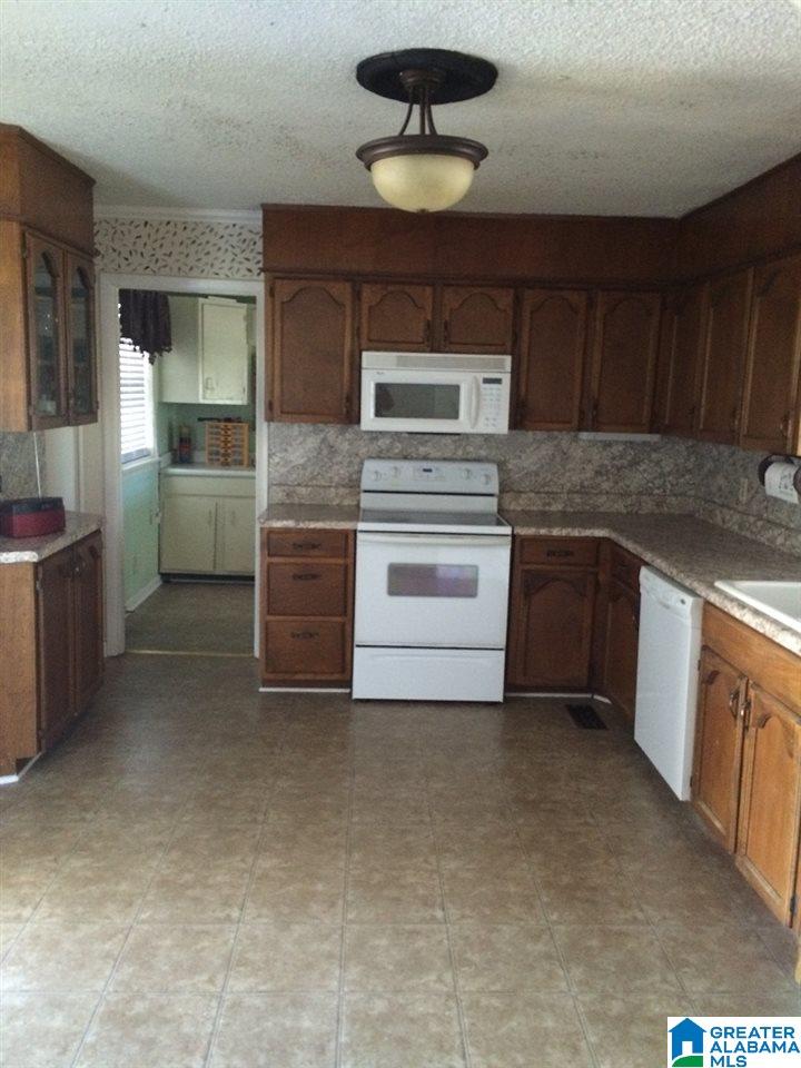 780 Dates Circle Bessemer, AL 35023 - Photo 11 of 15