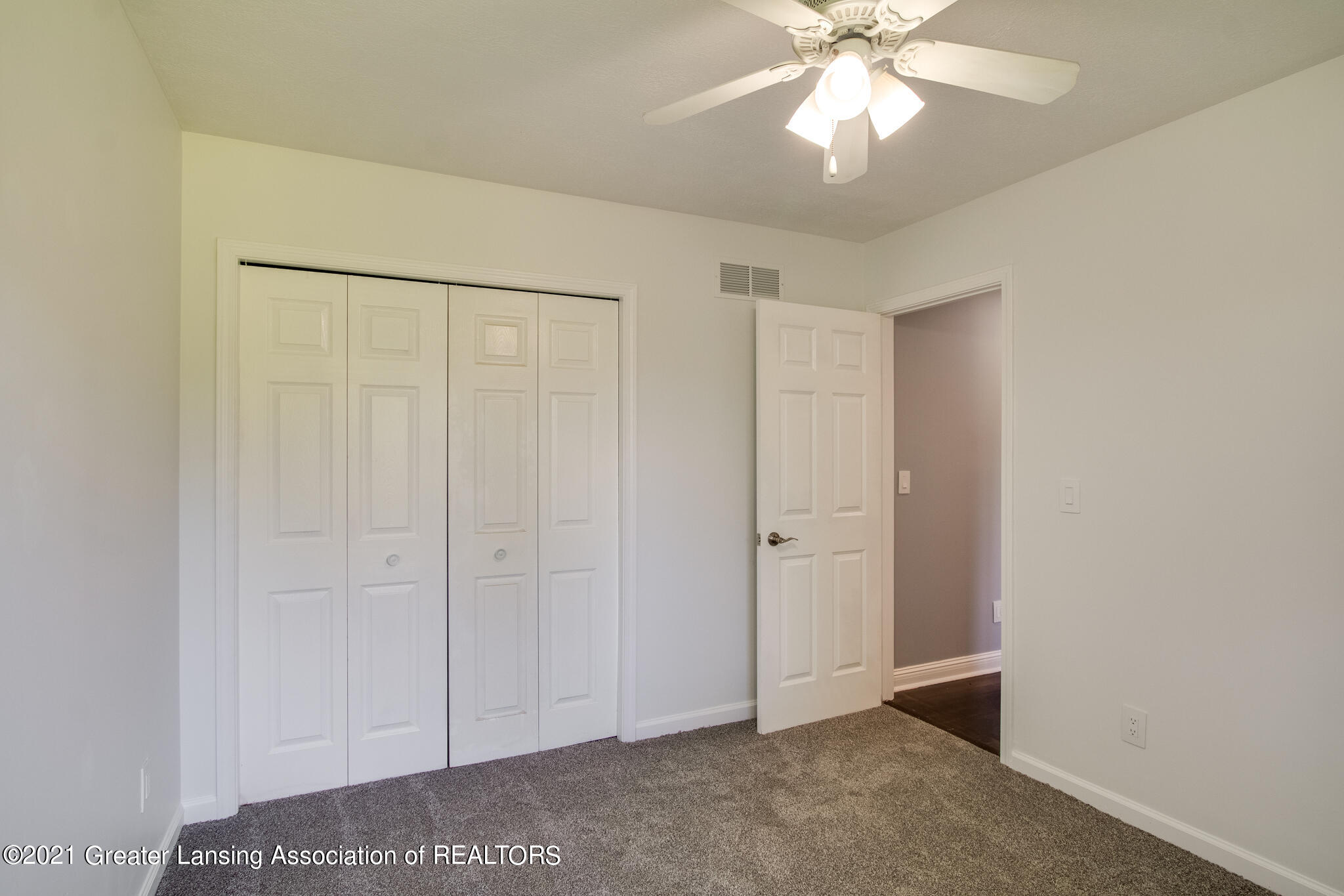 15089 Grove Road Lansing, MI 48906 - Photo 19 of 59 15089_S_Grove_PECK-19