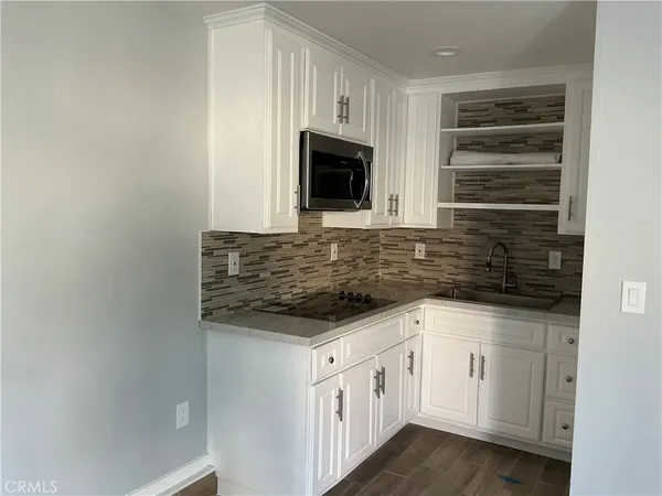 $1,500 | 3229 Locust Avenue, Unit 1/2, Long Beach, CA 90807