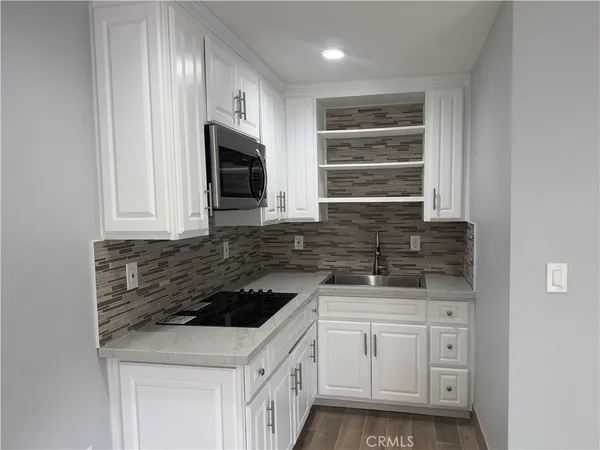 $1,500 | 3229 Locust Avenue, Unit 1/2, Long Beach, CA 90807