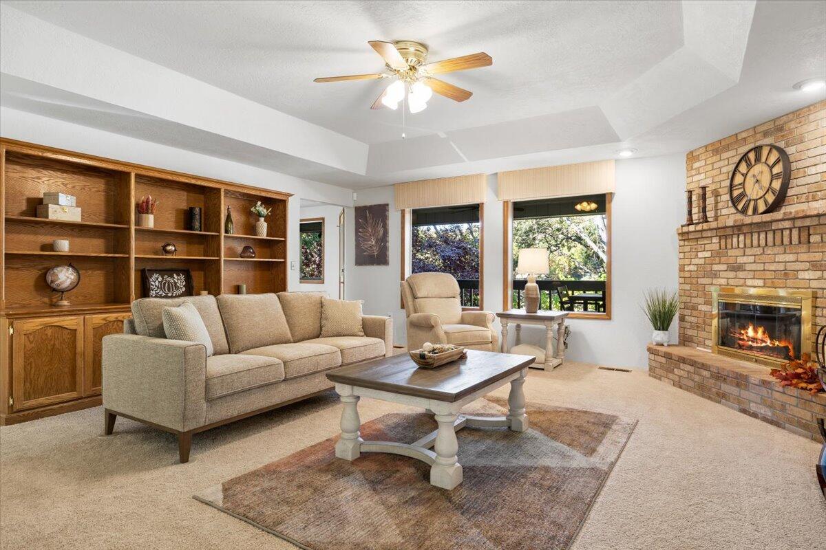 4267 Innsbruck Ridge Medford, OR 97504 - Photo 15 of 32 28-CI_0539