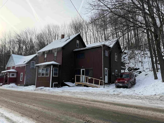 $115,900 | 761 Western Avenue, Berlin, NH 03570