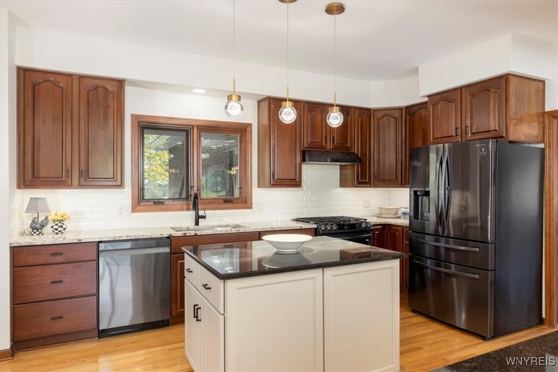 7555 Ellicott Road Orchard Park, NY 14170 - Photo 11 of 45 KICTHEN