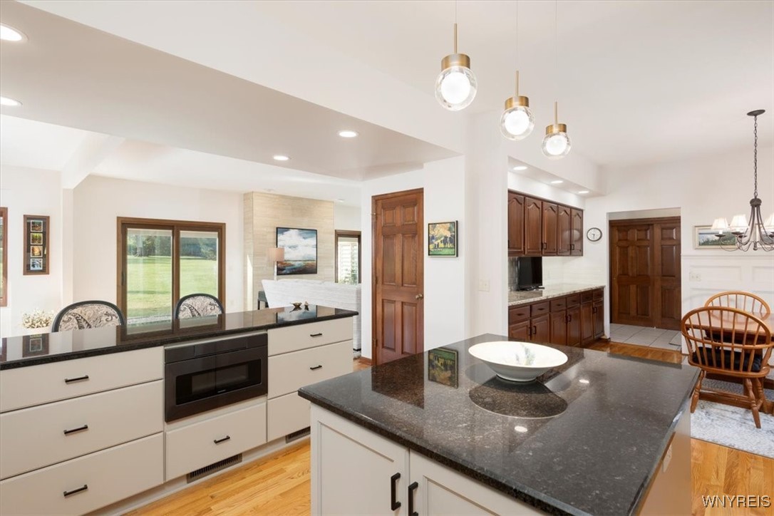 7555 Ellicott Road Orchard Park, NY 14170 - Photo 12 of 45 KITCHE