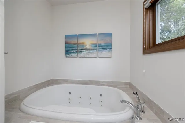 $874,900 | 7555 Ellicott Road, Orchard Park, NY 14170