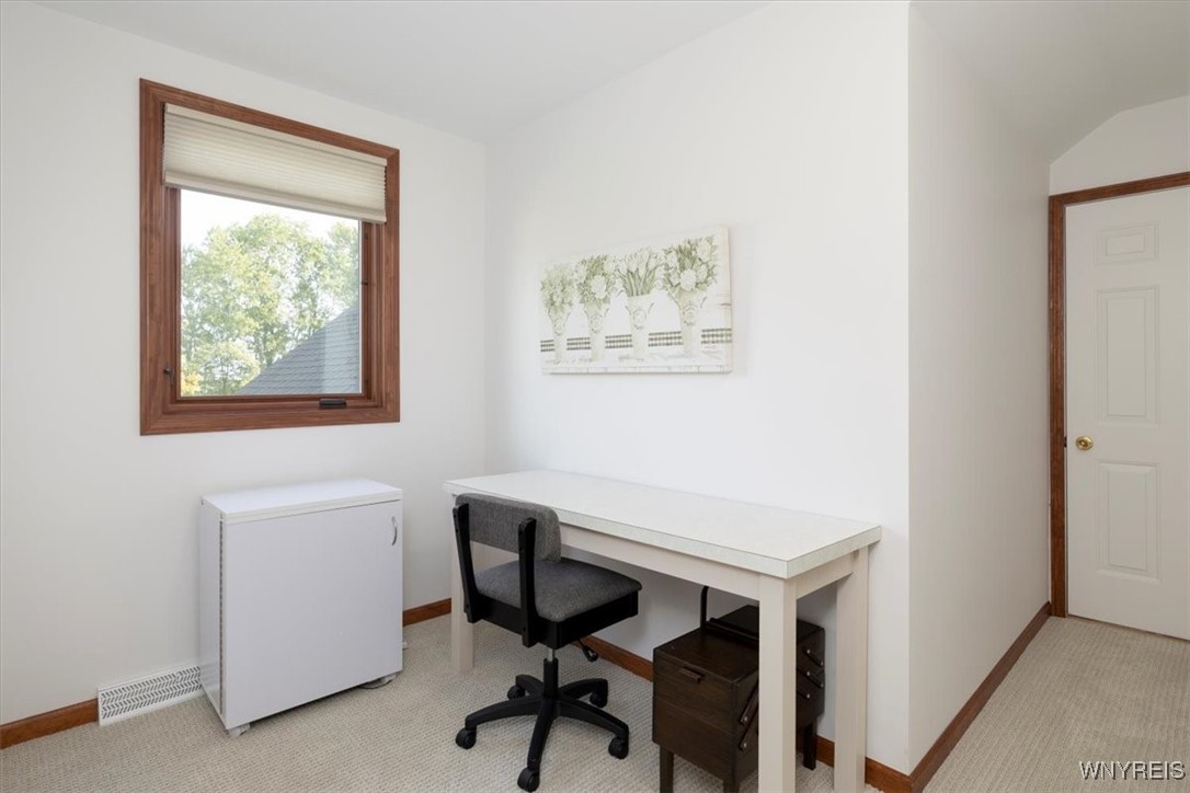 7555 Ellicott Road Orchard Park, NY 14170 - Photo 27 of 45 UPSTAIRS ALCOVE