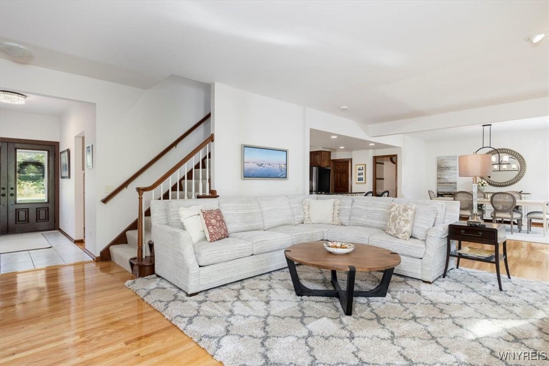 7555 Ellicott Road Orchard Park, NY 14170 - Photo 6 of 45 LIVING ROOM
