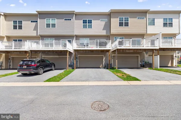 $2,800 | 6157 Posey Street, Frederick, MD 21703