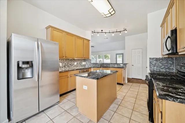 $2,200 | 25826 Elmley Place, Spring, TX 77389