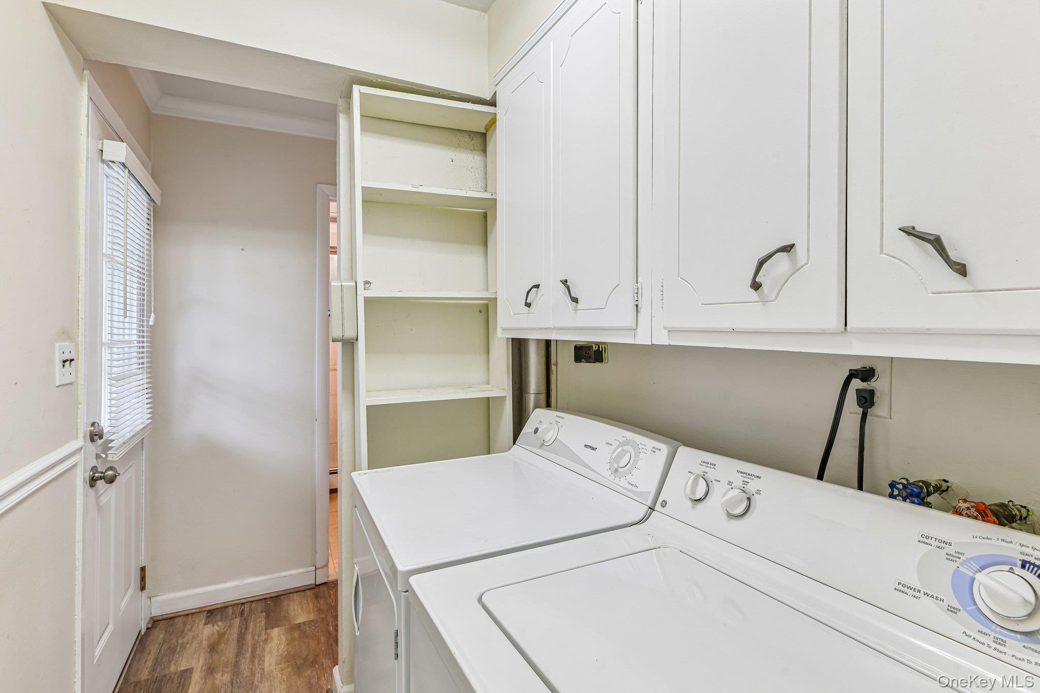 237 Cedar Road East Northport, NY 11731 - Photo 14 of 45 Main floor laundry room.