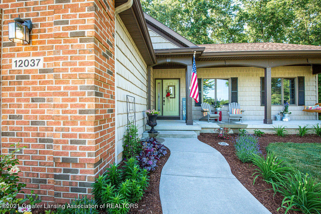 12037 Bryde Drive Rives Junction, MI 49277 - Photo 4 of 52 20210610-942A9089