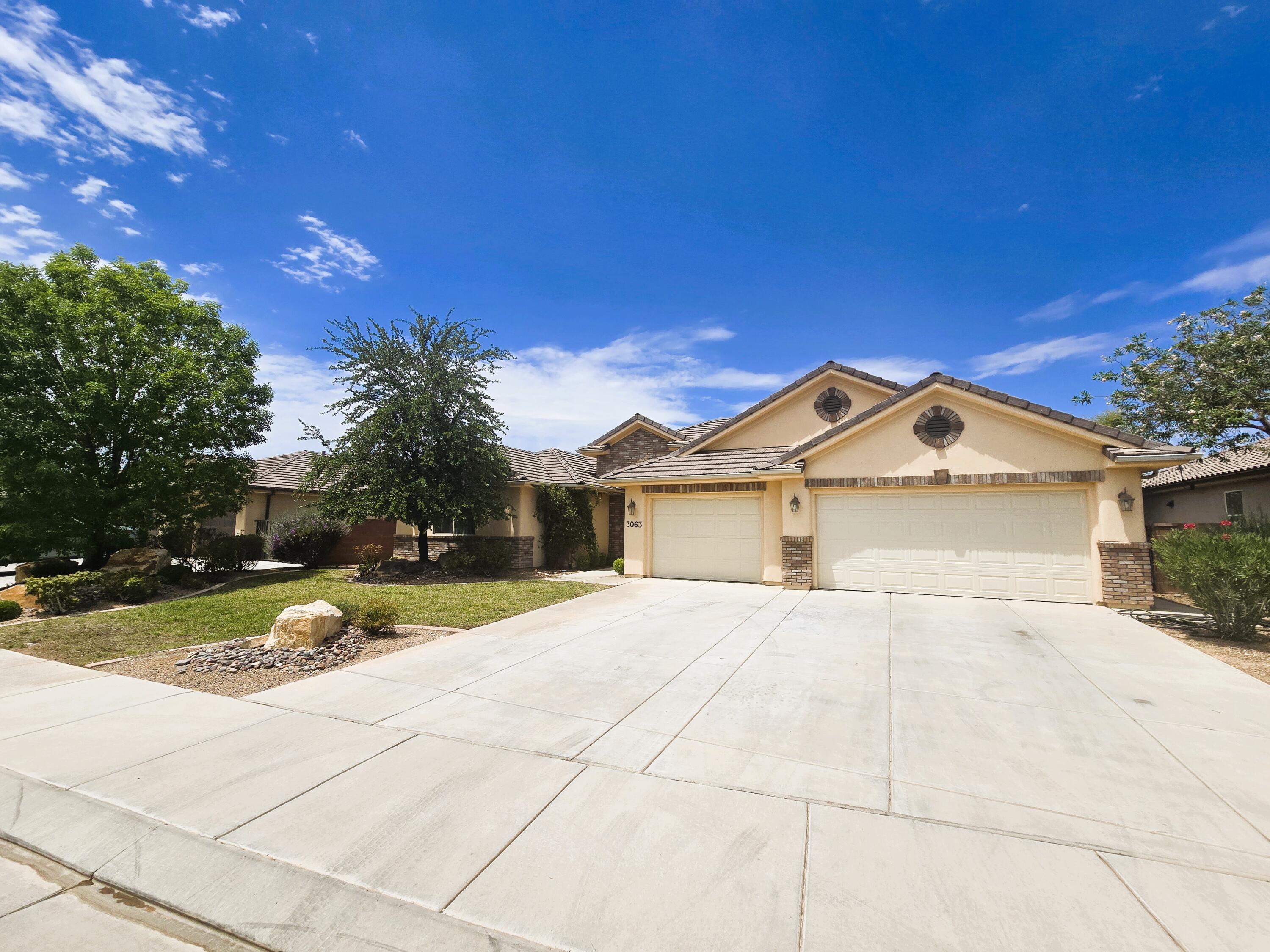 3063 Amaranth Drive St. George, UT 84790 - Photo 3 of 26 Front1