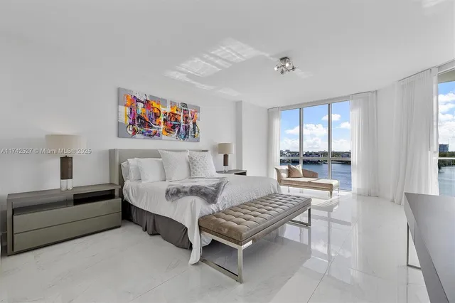 $1,749,000 | 17111 Biscayne Boulevard, Unit 706, North Miami Beach, FL 33160