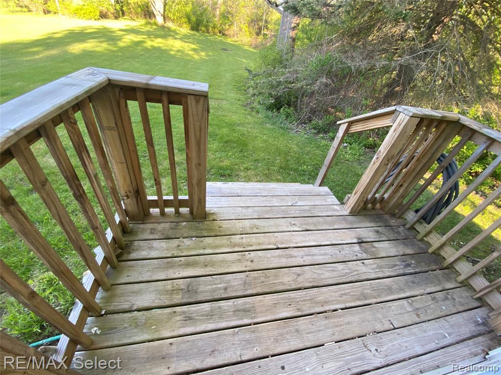 6169 Johnson Road Flushing, MI 48433 - Photo 13 of 28