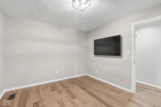 $1,000,000 | 15812 Joliet Road, Westfield, IN 46074