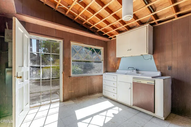 $2,795,000 | 10400 McBroom Street, Sunland, CA 91040