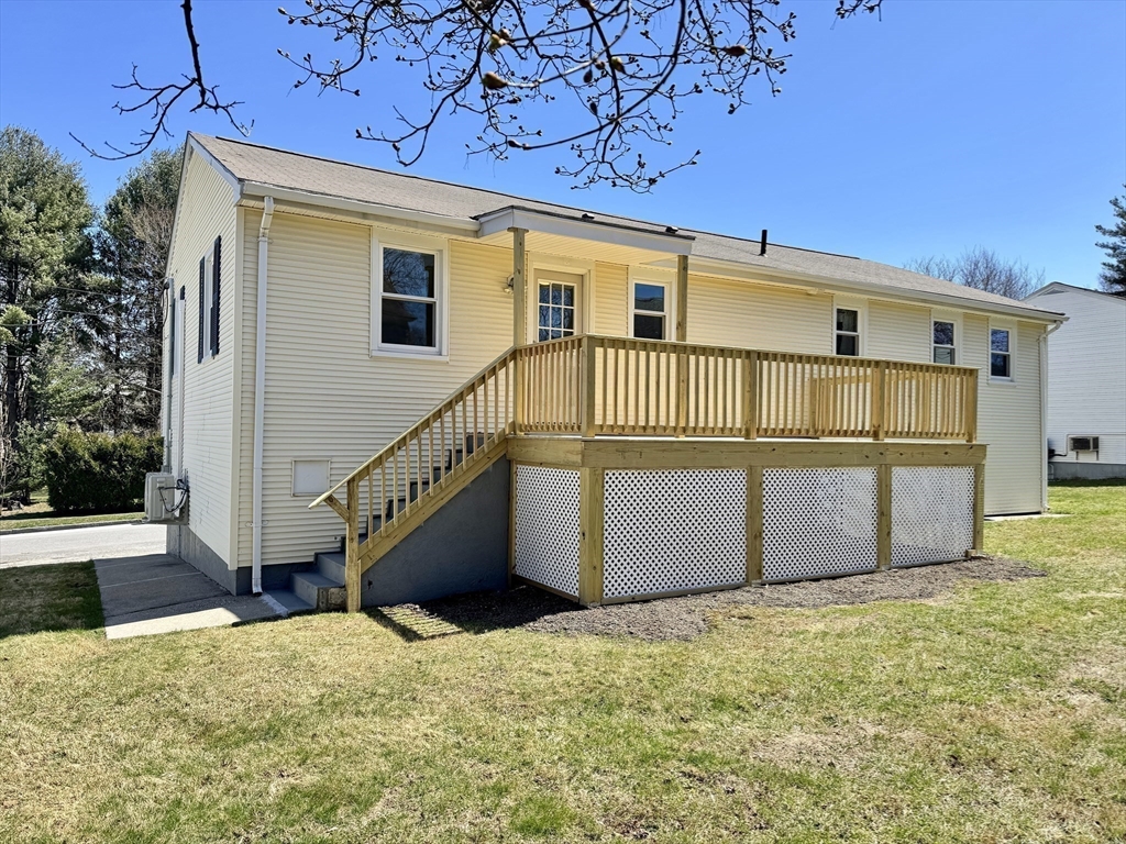 14 Maxdale Road Worcester, MA 01602 - Photo 40 of 42 a view of a house with a yard