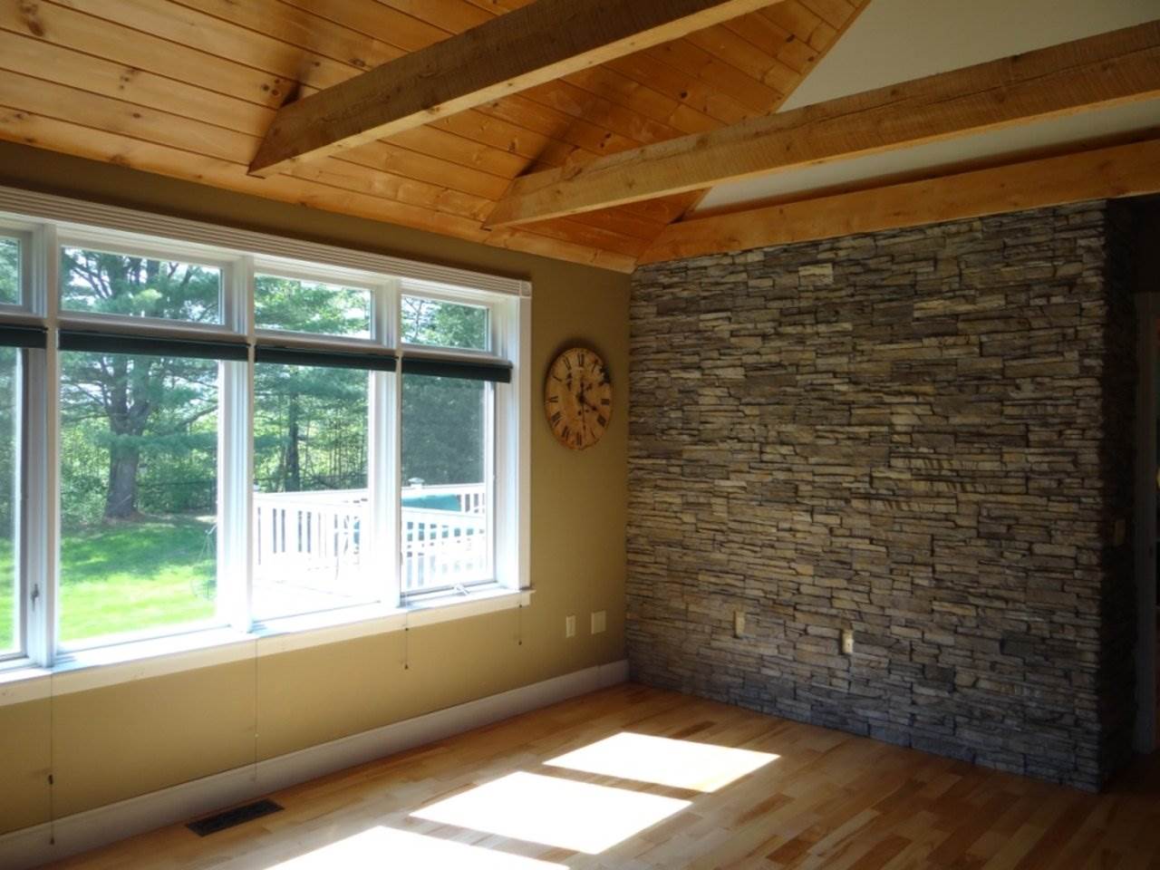 248 Charles Road Williston, VT 05495 - Photo 15 of 40