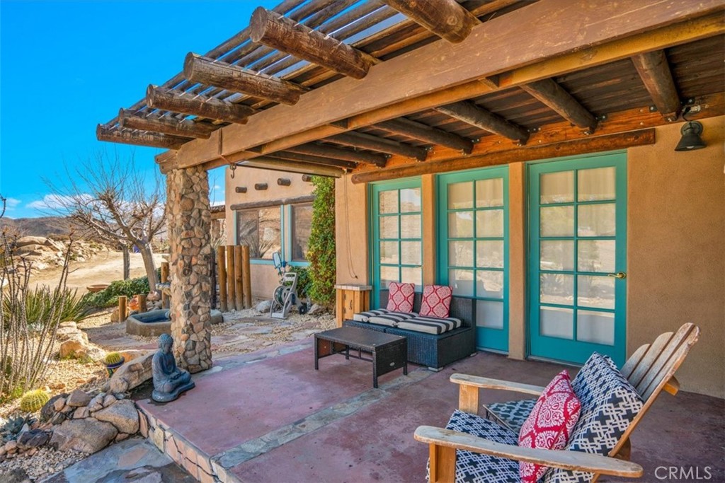 62238 Rincon Road Joshua Tree, CA 92252 - Photo 46 of 60 a outdoor space with furniture