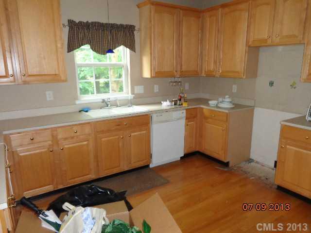 3623 Cole Mill Road Charlotte, NC 28270 - Photo 6 of 9 Gallery Image 6