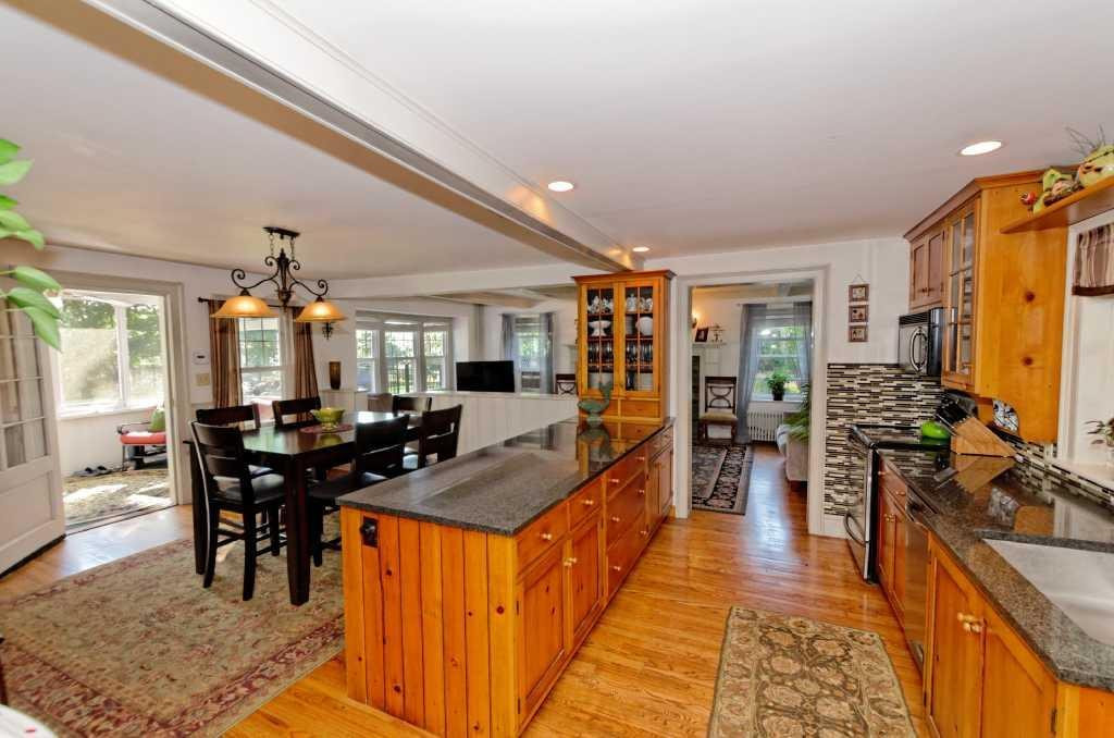 251 Van Wies Point Road Bethlehem, NY 12077 - Photo 4 of 25 Photo 4