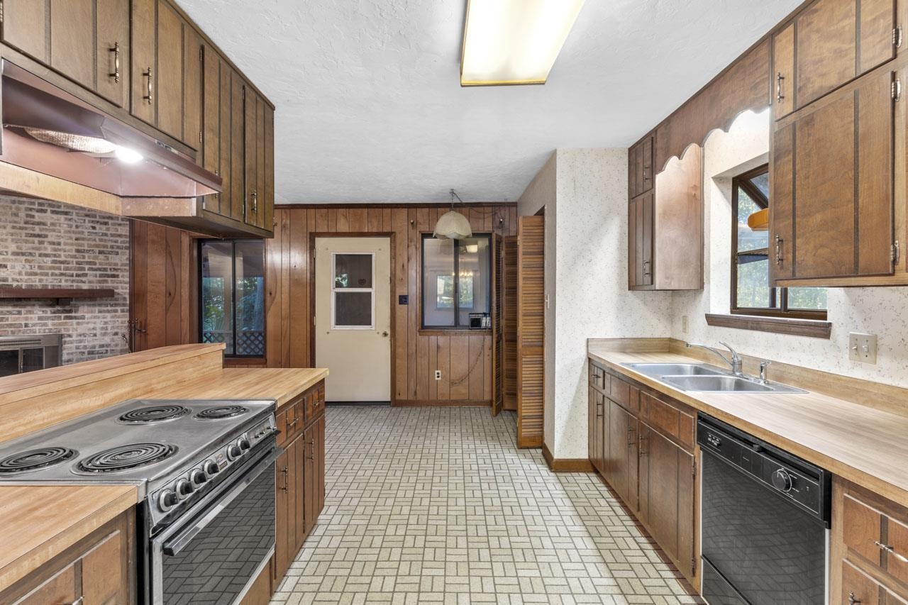 1817 Mayfair Road Tallahassee, FL 32303 - Photo 4 of 29 Gallery Image 4