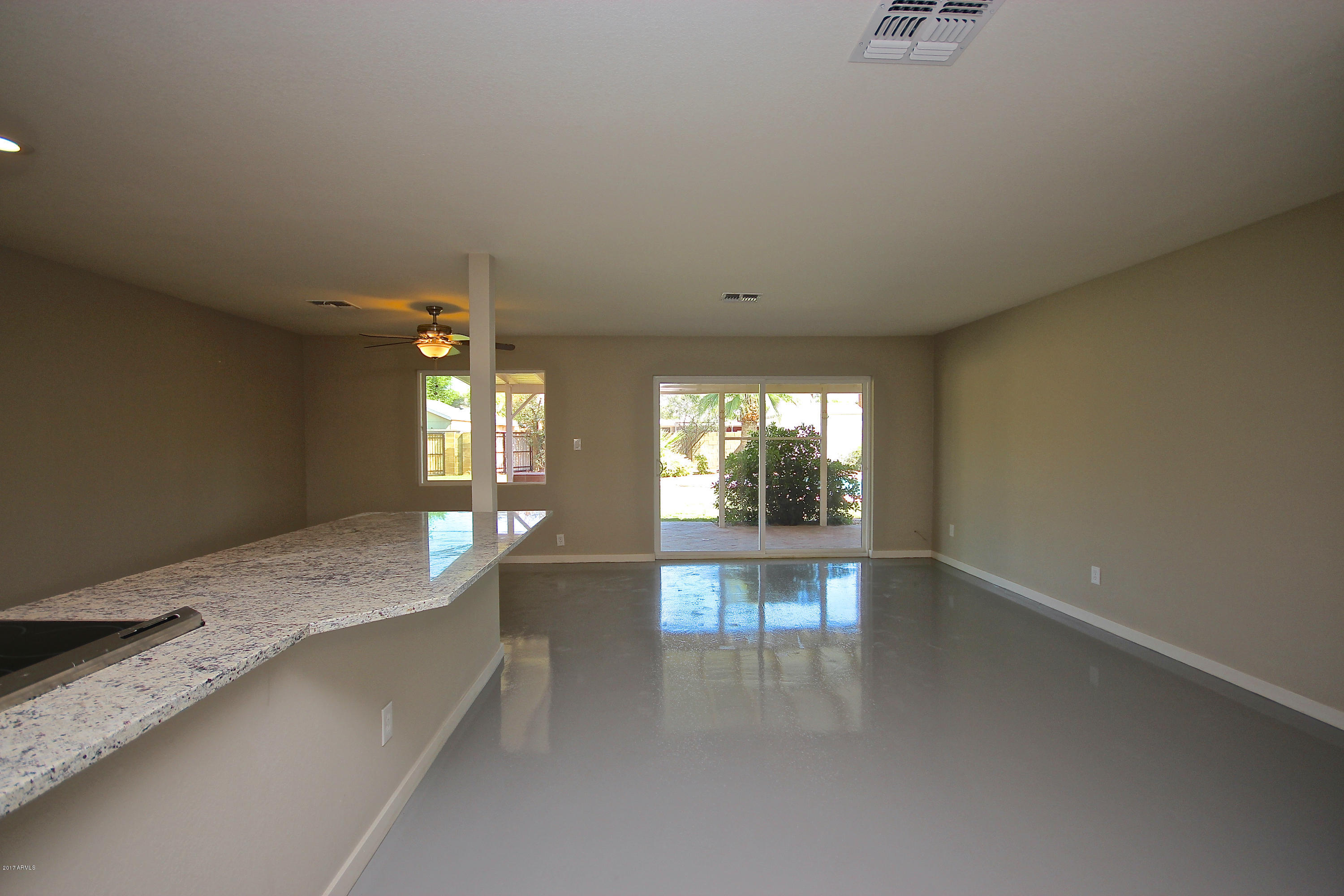 3118 East Cheery Lynn Road Phoenix, AZ 85016 - Photo 11 of 25 IMG_8337