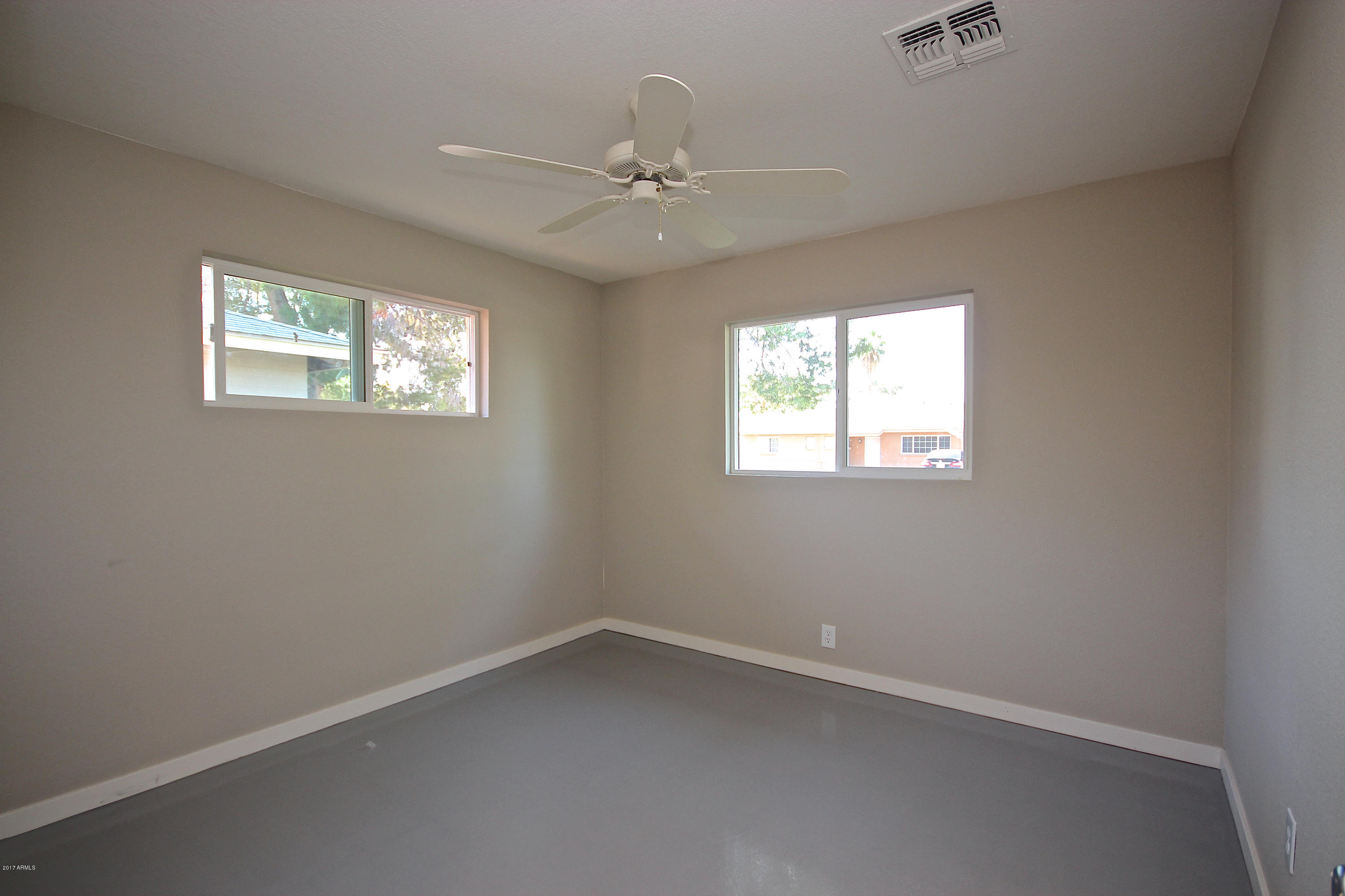 3118 East Cheery Lynn Road Phoenix, AZ 85016 - Photo 15 of 25 IMG_8342