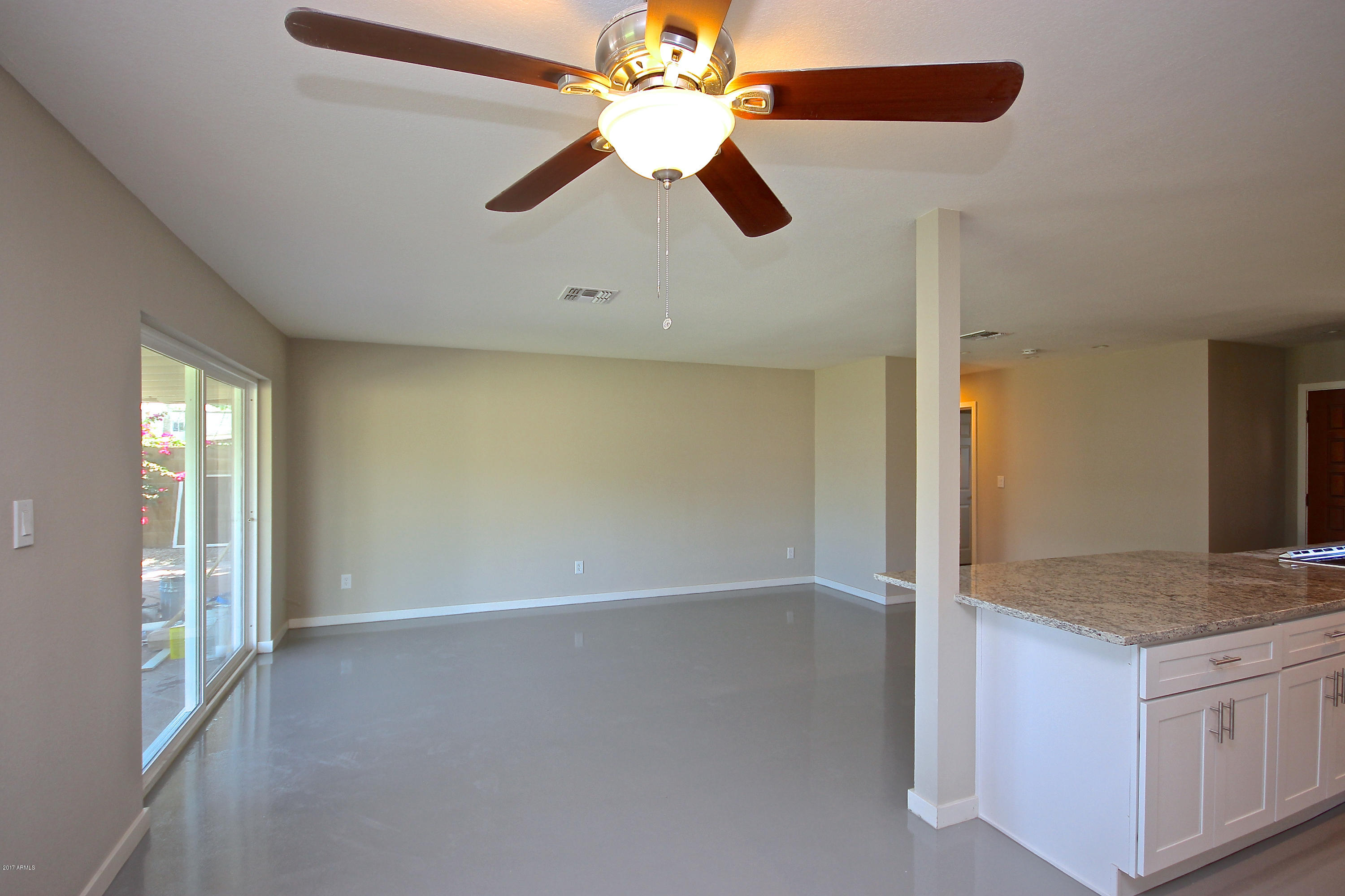 3118 East Cheery Lynn Road Phoenix, AZ 85016 - Photo 10 of 25 IMG_8336