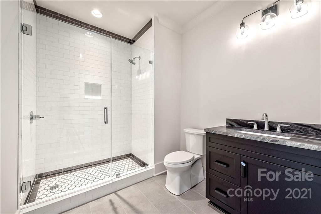 5020 Gilchrist Road Charlotte, NC 28211 - Photo 27 of 29 Gallery Image 27