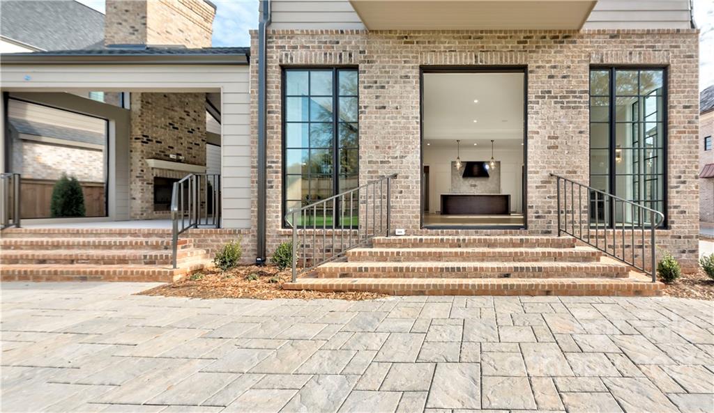 5020 Gilchrist Road Charlotte, NC 28211 - Photo 7 of 29 Gallery Image 7
