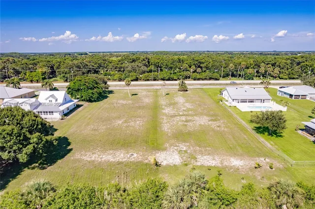 $160,900 | 13060 Highway 441, Okeechobee, FL 34974