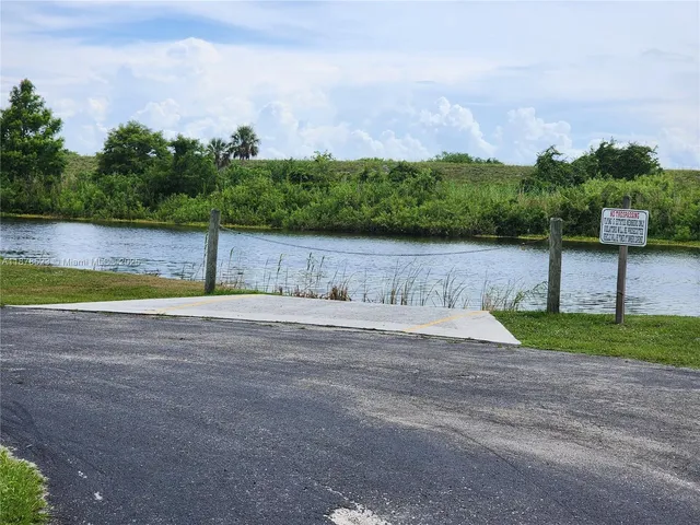 $160,900 | 13060 Highway 441, Okeechobee, FL 34974