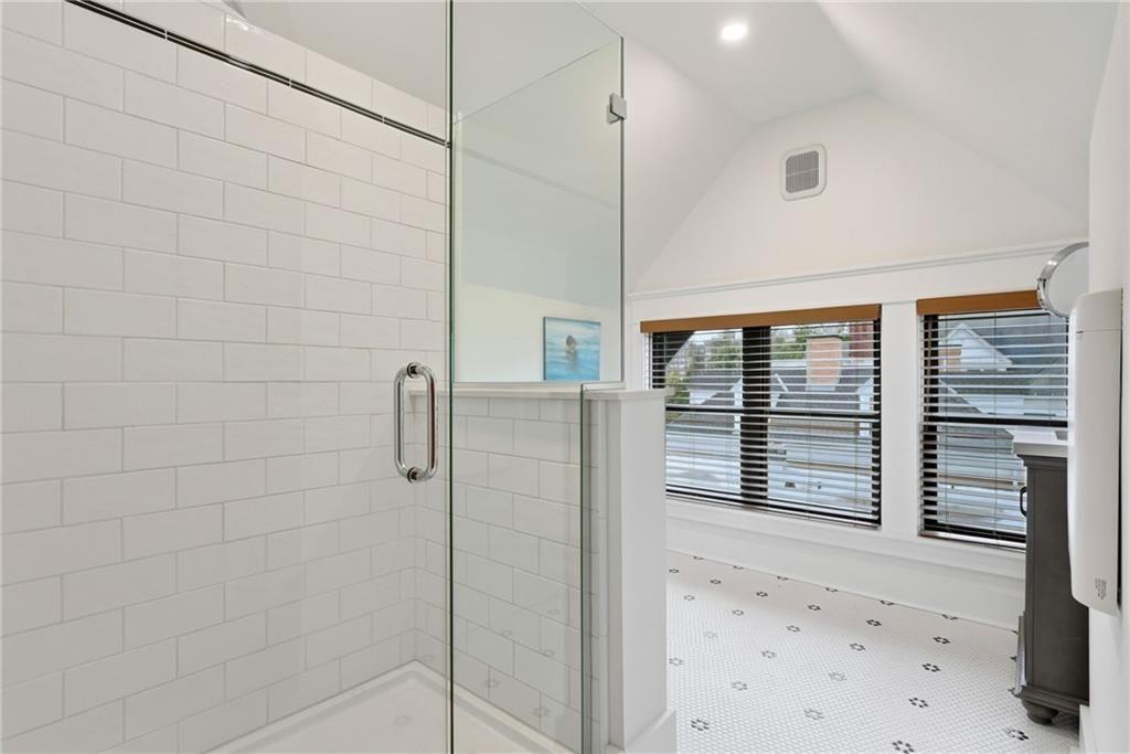 4749 Wallingford Street Pittsburgh, PA 15213 - Photo 44 of 49 a bathroom with a shower