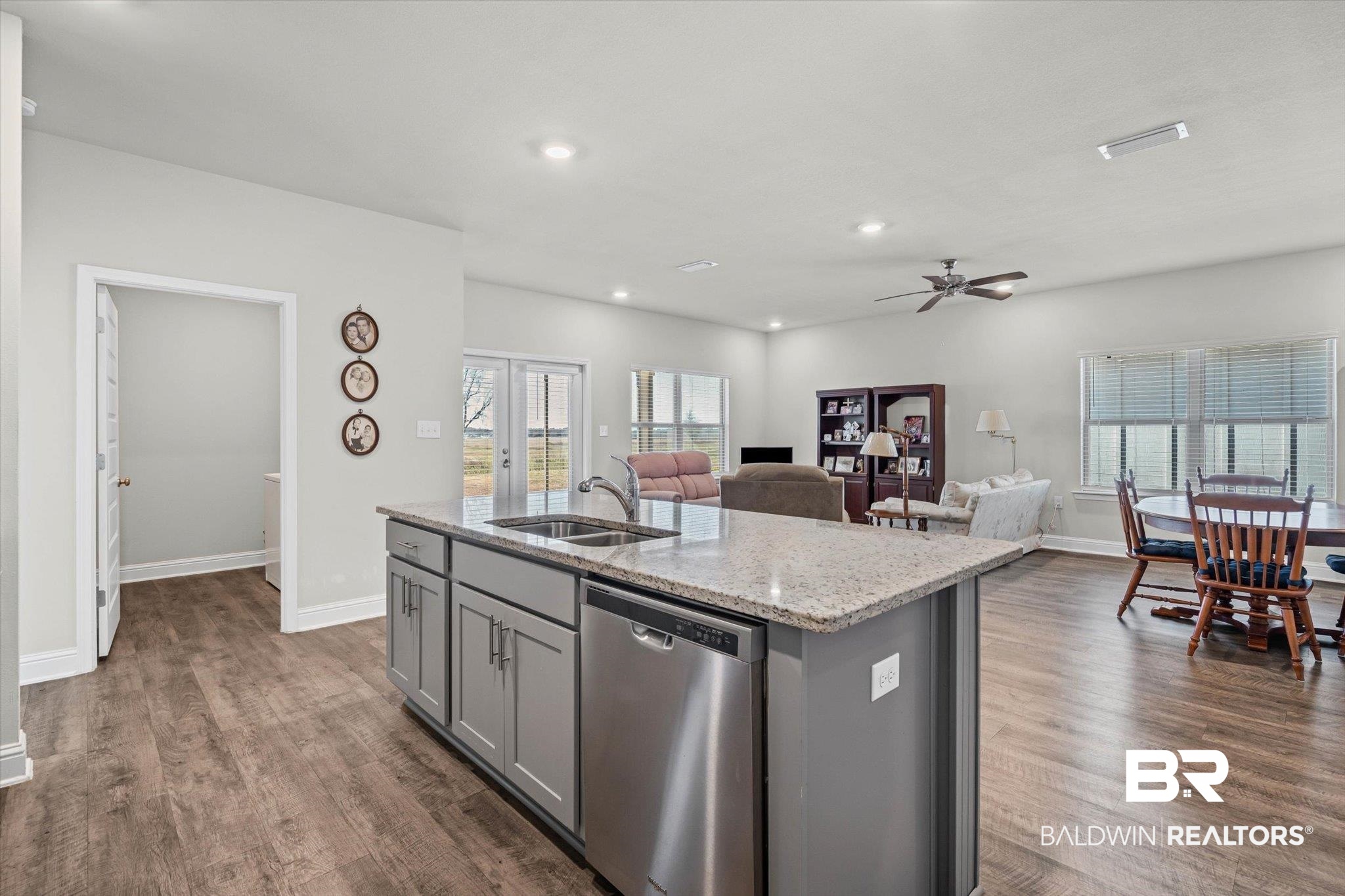 9346 Swan Point Road Daphne, AL 36526 - Photo 9 of 28 Gallery Image 9