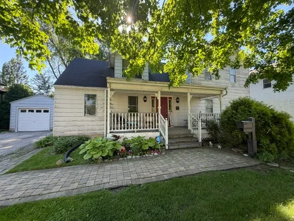 $599,000 | 707 Glenshire Road, Glenview, IL 60025