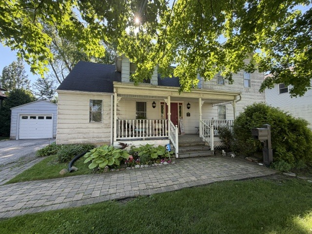 707 Glenshire Road Glenview, IL 60025 - Photo 1 of 3